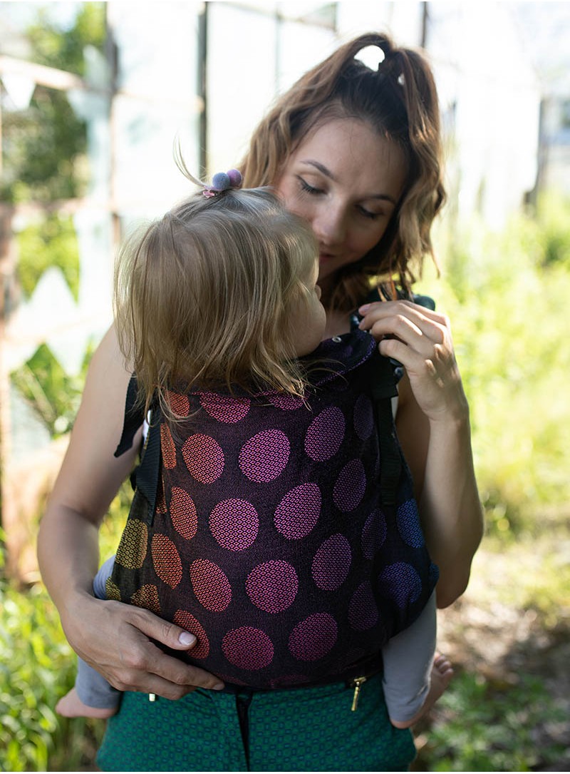 Multi Grow Carrier: Dots Rainbow, 100% cotton, jacquard